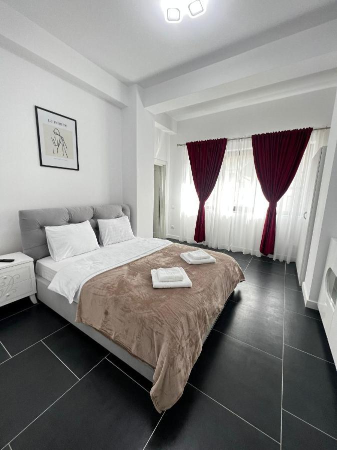 Cozy Aparthotel - Central City Сучеава Екстериор снимка