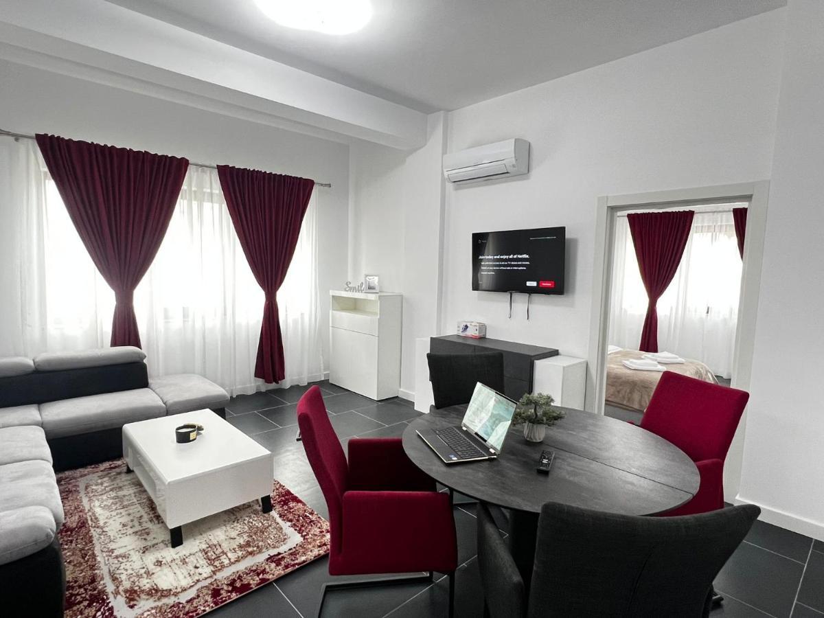 Cozy Aparthotel - Central City Сучеава Екстериор снимка