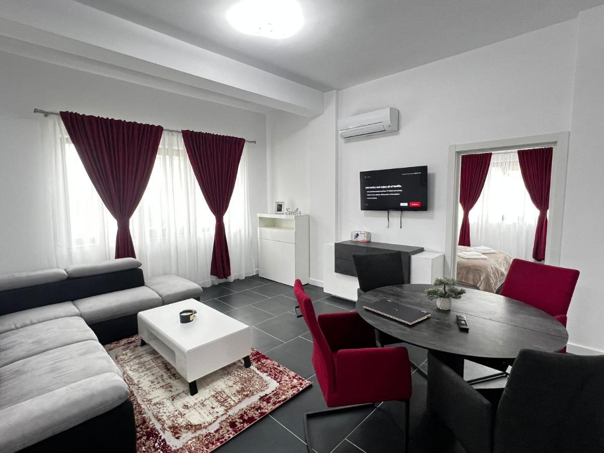 Cozy Aparthotel - Central City Сучеава Екстериор снимка