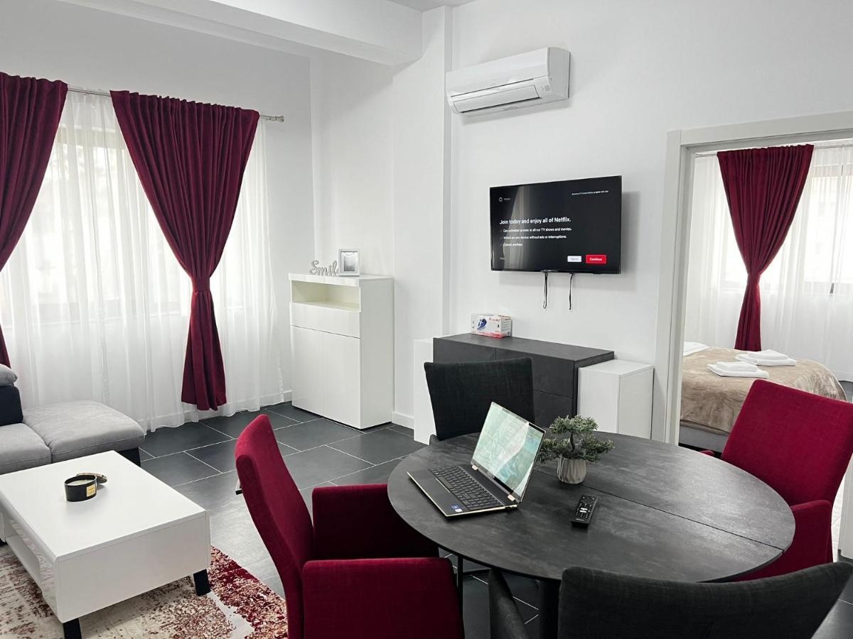 Cozy Aparthotel - Central City Сучеава Екстериор снимка