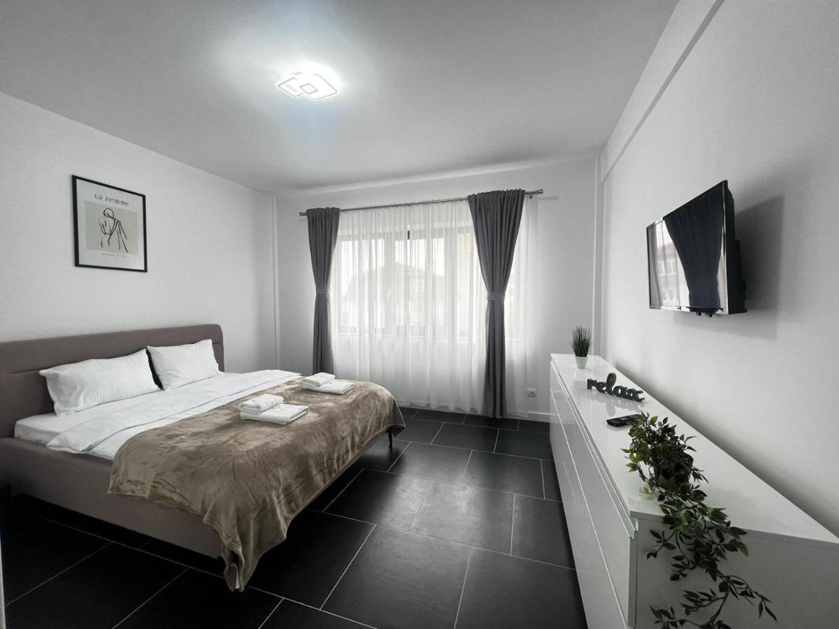 Cozy Aparthotel - Central City Сучеава Екстериор снимка