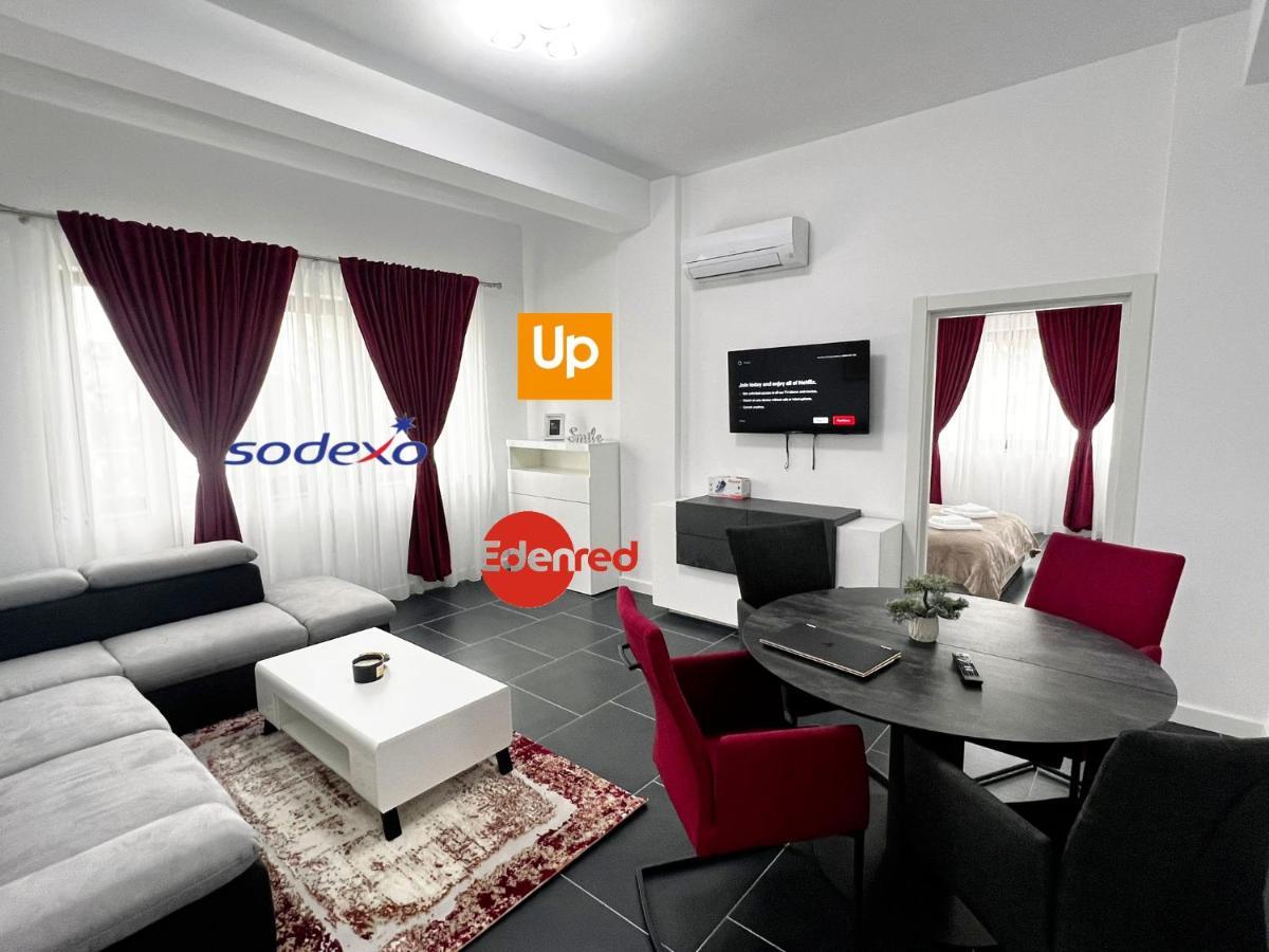 Cozy Aparthotel - Central City Сучеава Екстериор снимка