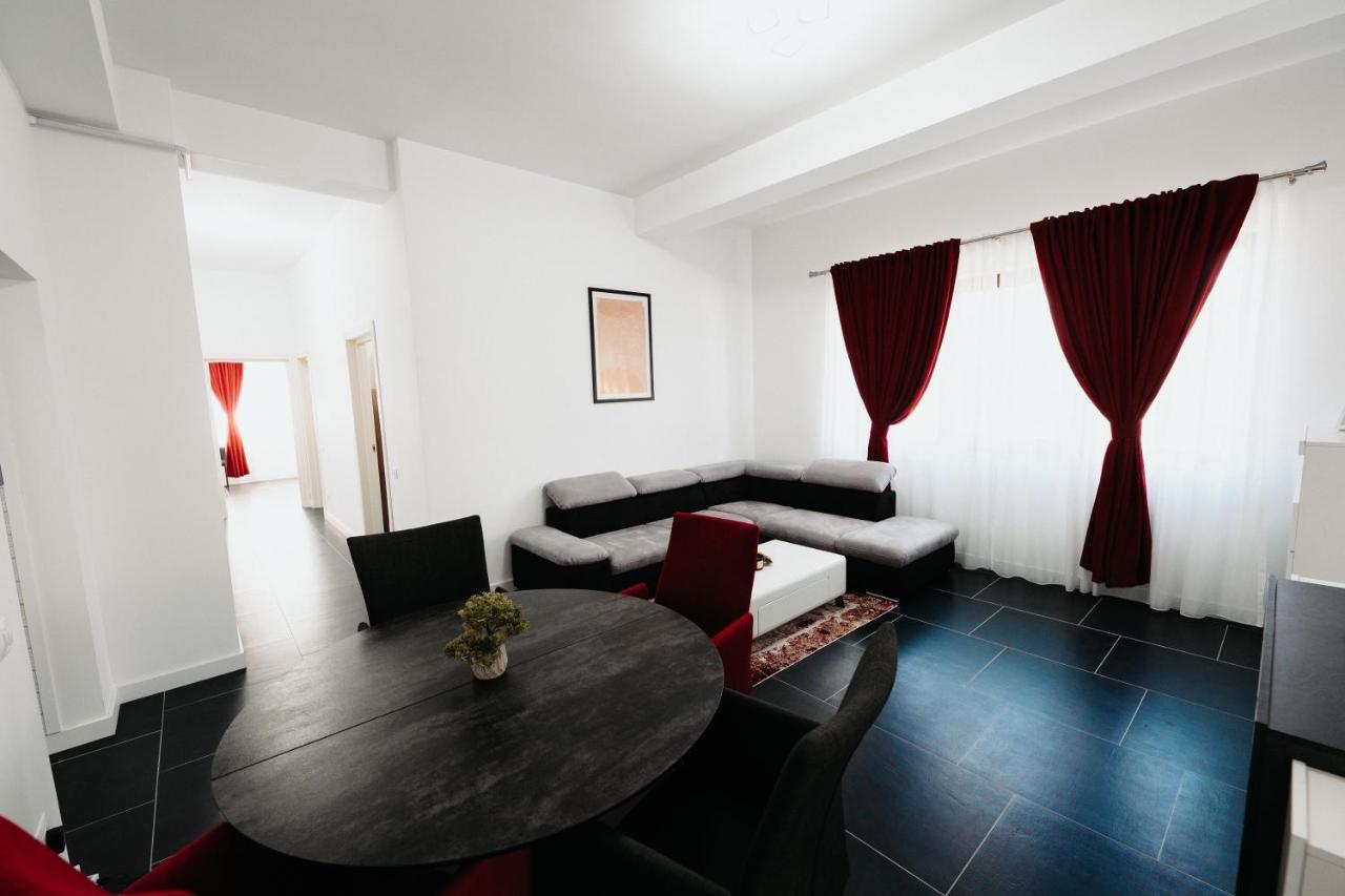 Cozy Aparthotel - Central City Сучеава Екстериор снимка