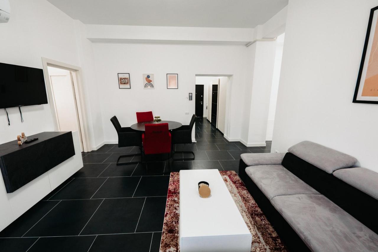 Cozy Aparthotel - Central City Сучеава Екстериор снимка