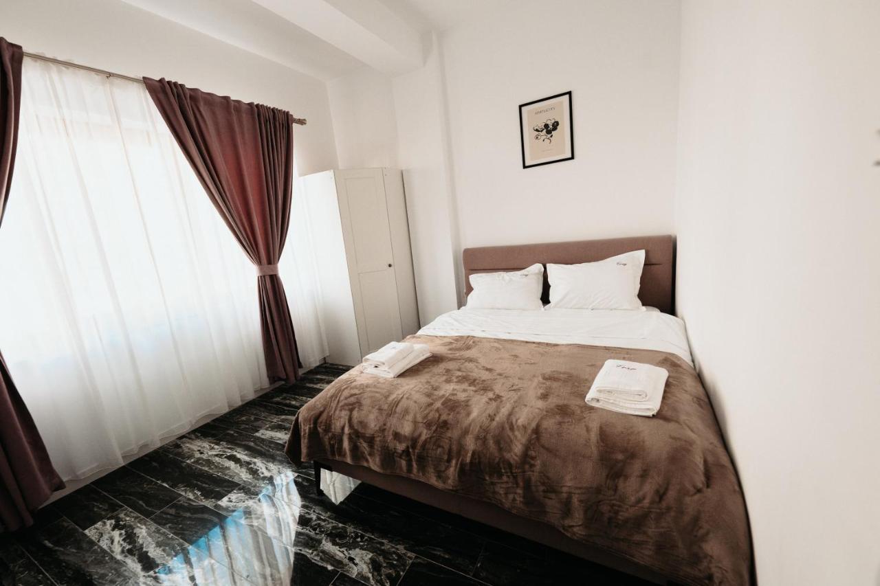 Cozy Aparthotel - Central City Сучеава Екстериор снимка