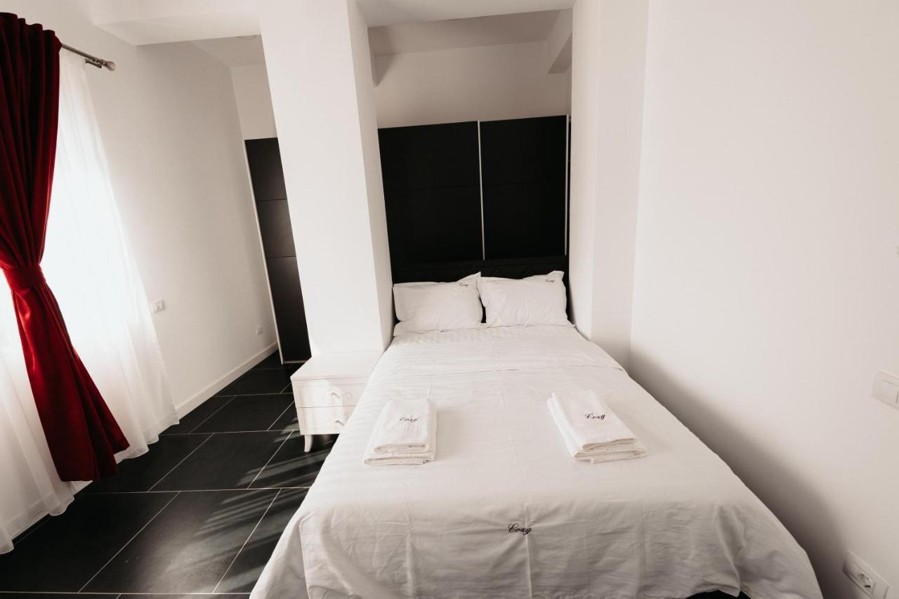 Cozy Aparthotel - Central City Сучеава Екстериор снимка