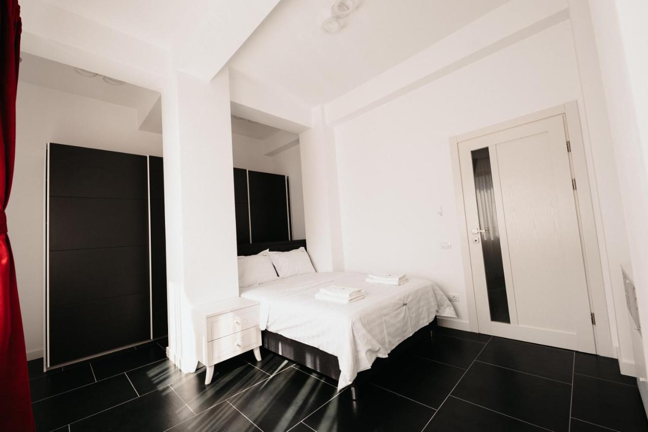 Cozy Aparthotel - Central City Сучеава Екстериор снимка
