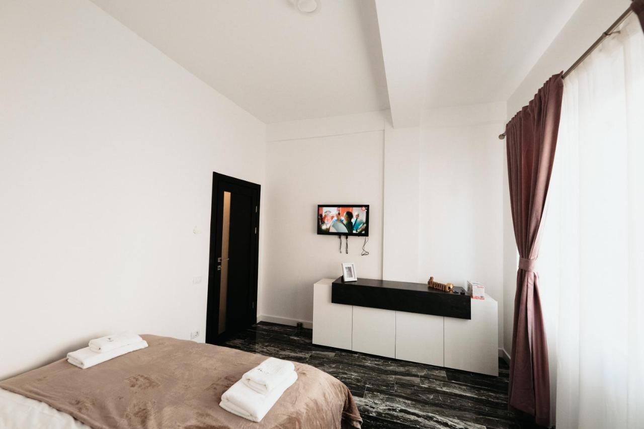 Cozy Aparthotel - Central City Сучеава Екстериор снимка