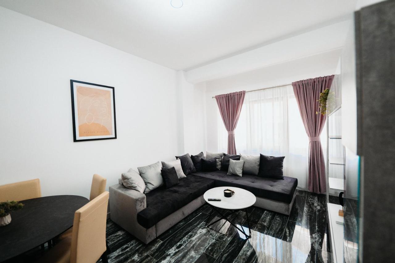 Cozy Aparthotel - Central City Сучеава Екстериор снимка