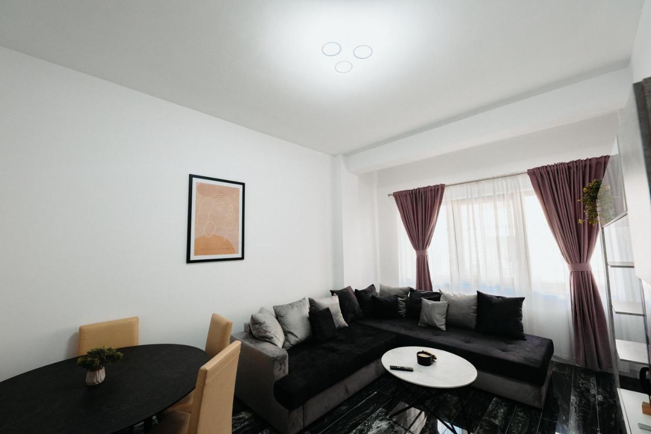 Cozy Aparthotel - Central City Сучеава Екстериор снимка
